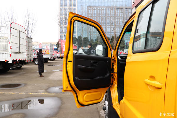 购鑫源T22S载货车 享高达0.3万优惠