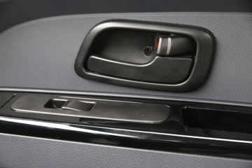 �� ��S30 2022�� ��׼�� 1.6L 123���� ���� 3.2�׵�������΢��(����)(JKC1032D6L0)ͼƬ