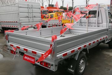 �� ��S30 2022�� ��׼�� 1.6L 123���� ���� 3.2�׵�������΢��(����)(JKC1032D6L0)ͼƬ