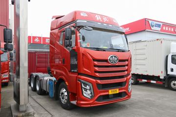 一汽解放 J6V重卡 领航版 560马力 6X4 牵引车(国六)(CA4250P66K25T1E6)