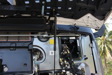 ���� ŷ������ ��Խ�� 580���� 6X4 AMT�Զ���ǣ����(����)(BJ4259Y6DHL-12)ͼƬ