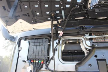 ���� ŷ������ ��Խ�� 580���� 6X4 AMT�Զ���ǣ����(����)(BJ4259Y6DHL-12)ͼƬ