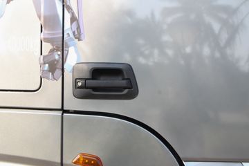 ���� ŷ������ ��Խ�� 580���� 6X4 AMT�Զ���ǣ����(����)(BJ4259Y6DHL-12)ͼƬ