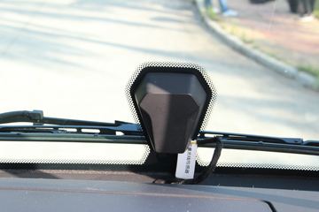 ���� ŷ������ ��Խ�� 580���� 6X4 AMT�Զ���ǣ����(����)(BJ4259Y6DHL-12)ͼƬ