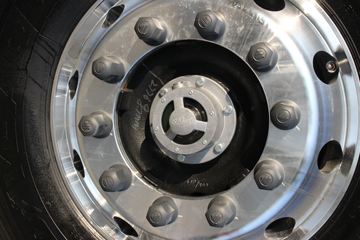 ���� ŷ������ ��Խ�� 580���� 6X4 AMT�Զ���ǣ����(����)(BJ4259Y6DHL-12)ͼƬ