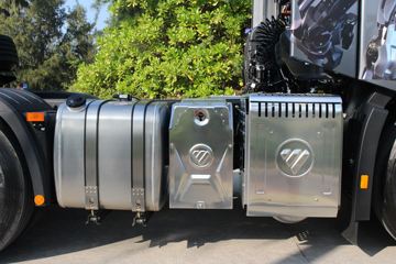 ���� ŷ������ ��Խ�� 580���� 6X4 AMT�Զ���ǣ����(����)(BJ4259Y6DHL-12)ͼƬ