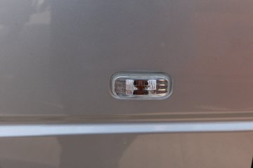 ���� X6 ��׼�� 1.6L 122���� ���� 3.4�׵�������΢��(����)ͼƬ