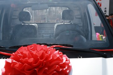 ���� X6 ��׼�� 1.6L 122���� ���� 3.4�׵�������΢��(����)ͼƬ