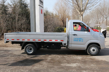 ���� X6 ��׼�� 1.6L 122���� ���� 3.4�׵�������΢��(����)ͼƬ