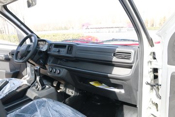 ���� X6 ��׼�� 1.6L 122���� ���� 3.4�׵�������΢��(����)ͼƬ