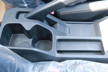 ���� X6 ��׼�� 1.6L 122���� ���� 3.4�׵�������΢��(����)ͼƬ