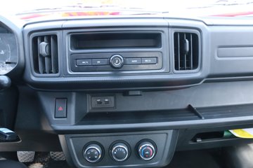 ���� X6 ��׼�� 1.6L 122���� ���� 3.4�׵�������΢��(����)ͼƬ