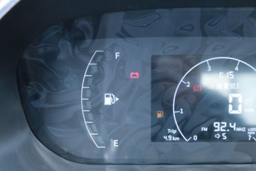 ���� X6 ��׼�� 1.6L 122���� ���� 3.4�׵�������΢��(����)ͼƬ