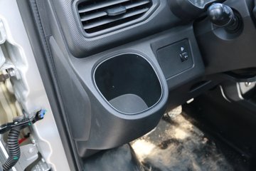 ���� X6 ��׼�� 1.6L 122���� ���� 3.4�׵�������΢��(����)ͼƬ