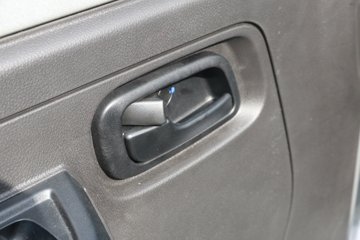 ���� X6 ��׼�� 1.6L 122���� ���� 3.4�׵�������΢��(����)ͼƬ