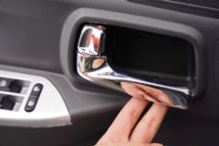 东风 多利卡D6-N 锐能版 140马力 4.13米单排栏板轻卡(国六)(EQ1041S3CDF)