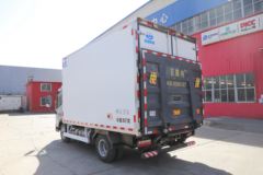 解放 领途 160马力 4X2 4.13米冷藏车(国六)