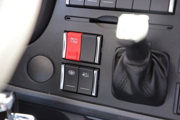 һ����� ��J6P�ؿ� �ʻݰ�3.0 460���� 6X4Σ��Ʒǣ����(Һ��)(����)(CA4250P66K25T1E6Z)ͼƬ