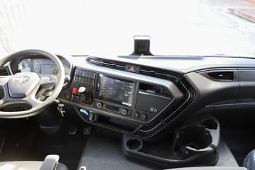 һ����� ��J6P�ؿ� �ʻݰ�3.0 460���� 6X4Σ��Ʒǣ����(Һ��)(����)(CA4250P66K25T1E6Z)ͼƬ