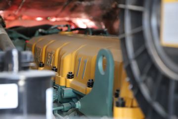 һ����� ��J6P�ؿ� �ʻݰ�3.0 460���� 6X4Σ��Ʒǣ����(Һ��)(����)(CA4250P66K25T1E6Z)ͼƬ