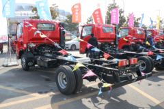 三环十通 新创客 150马力 4.18米单排厢式轻卡(万里扬6档)(STQ5041XXYN6)