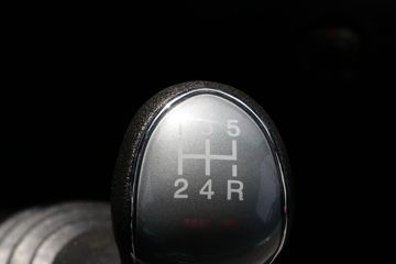 ���� ����E3 127���� 4X2 3.7�׵�����ʽ�Ῠ(HFC5041XXYP13K1B4NS)ͼƬ