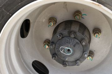 ���� ����E3 127���� 4X2 3.7�׵�����ʽ�Ῠ(HFC5041XXYP13K1B4NS)ͼƬ