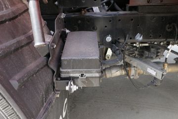 ���� ����E3 127���� 4X2 3.7�׵�����ʽ�Ῠ(HFC5041XXYP13K1B4NS)ͼƬ