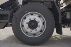 福田 时代领航ES5 金牛王 200马力 4X2 6.2米排半栏板载货车(国六)(BJ1184VKPFG-02)