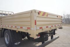 福田 时代领航ES5 金牛王 200马力 4X2 6.2米排半栏板载货车(国六)(BJ1184VKPFG-02)