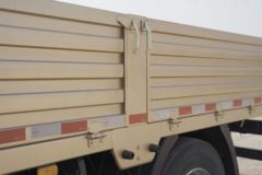 福田 时代领航ES5 金牛王 200马力 4X2 6.2米排半栏板载货车(国六)(BJ1184VKPFG-02)