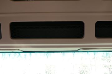 ���� �����A5X 270���� 6X2 9.8����������ʽ�ػ���(HFC5251XYKP2K5D52S)ͼƬ