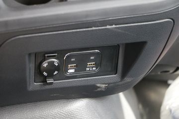 ���� �����A5X 270���� 6X2 9.8����������ʽ�ػ���(HFC5251XYKP2K5D52S)ͼƬ