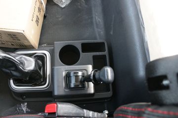 ���� �����A5X 270���� 6X2 9.8����������ʽ�ػ���(HFC5251XYKP2K5D52S)ͼƬ