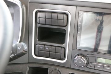 ���� �����A5X 270���� 6X2 9.8����������ʽ�ػ���(HFC5251XYKP2K5D52S)ͼƬ