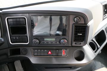 ���� �����A5X 270���� 6X2 9.8����������ʽ�ػ���(HFC5251XYKP2K5D52S)ͼƬ