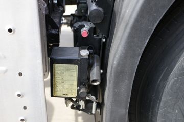 ���� �����A5X 270���� 6X2 9.8����������ʽ�ػ���(HFC5251XYKP2K5D52S)ͼƬ