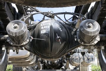 ���� �����A5X 270���� 6X2 9.8����������ʽ�ػ���(HFC5251XYKP2K5D52S)ͼƬ