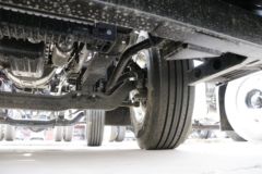 江淮 格尔发A5X 270马力 6X2 9.8米翼开启厢式载货车(HFC5251XYKP2K5D52S)