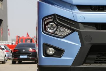 ���� ��ԽQ7�ؿ� 520���� 6X4 AMT�Զ���ǣ����(����)ͼƬ