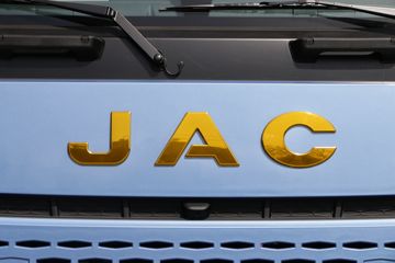 ���� ��ԽQ7�ؿ� 520���� 6X4 AMT�Զ���ǣ����(����)ͼƬ