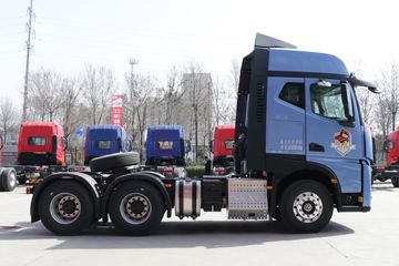 ���� ��ԽQ7�ؿ� 520���� 6X4 AMT�Զ���ǣ����(����)ͼƬ