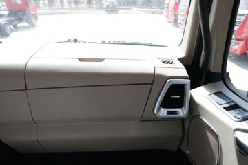 ���� ��ԽQ7�ؿ� 520���� 6X4 AMT�Զ���ǣ����(����)ͼƬ