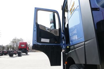 ���� ��ԽQ7�ؿ� 520���� 6X4 AMT�Զ���ǣ����(����)ͼƬ