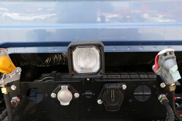 ���� ��ԽQ7�ؿ� 520���� 6X4 AMT�Զ���ǣ����(����)ͼƬ