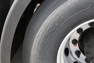 ���� ��ԽQ7�ؿ� 520���� 6X4 AMT�Զ���ǣ����(����)ͼƬ