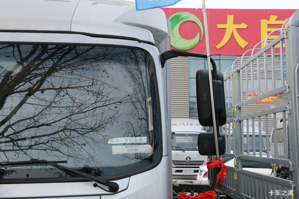 陕汽轻卡 德龙K3000 4.18米ATM自动挡厢式轻卡