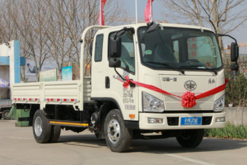 解放 J6F 130马力 3.82米排半栏板轻卡(CA1045P40K50L2E6A84)