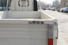 江铃 顺威窄体 127马力 4.22米单排栏板轻卡(国六)(气刹)(JX1041TGC26)
