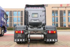 中国重汽 HOWO Max重卡 510马力 6X4 AMT自动挡危险品牵引车(国六)(ZZ4257V344KF1W)